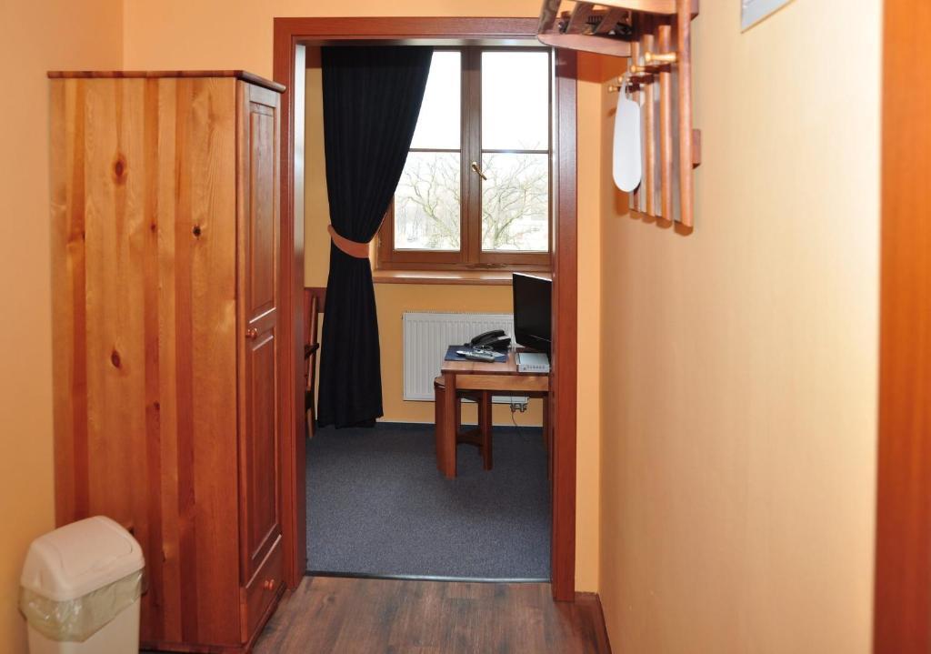 Hotel U Radnice Лоуни Стая снимка
