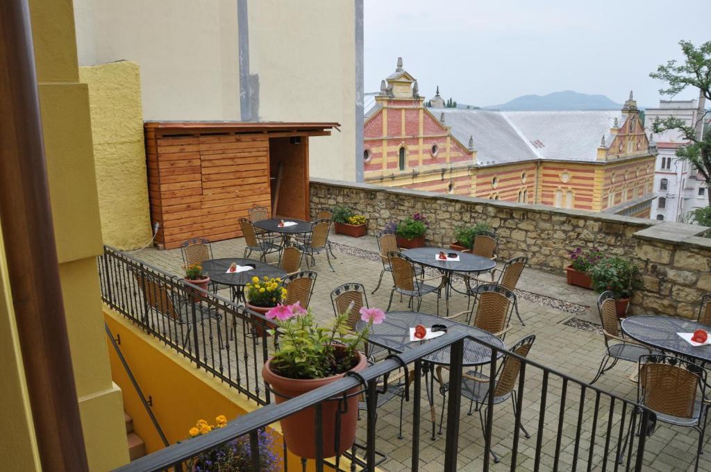 Hotel U Radnice Лоуни Екстериор снимка